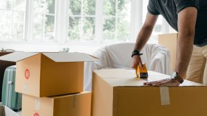 Retour en France après une expatriation en Espagne 2 trier ses affaires pour faire ses cartons plus facilement