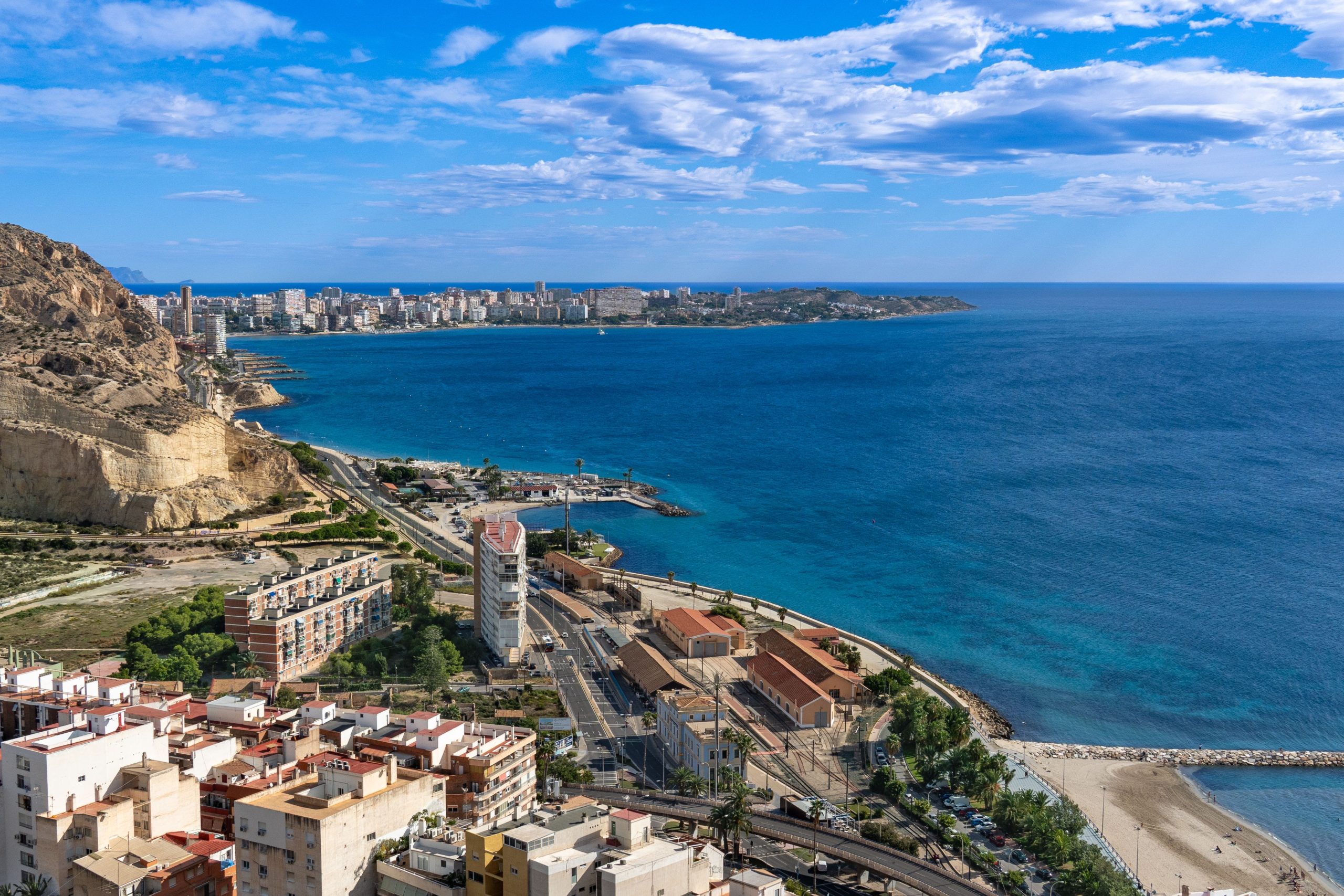 Où vivre en Espagne quand on est Français ? Le grand comparatif des régions 5 pexels emilio sanchez hernandez 285921208 34672278 scaled
